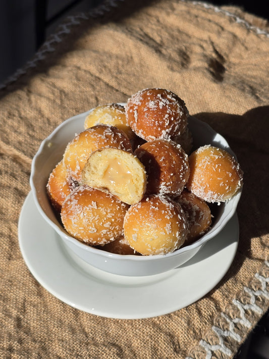Mini Coconut-Brioche