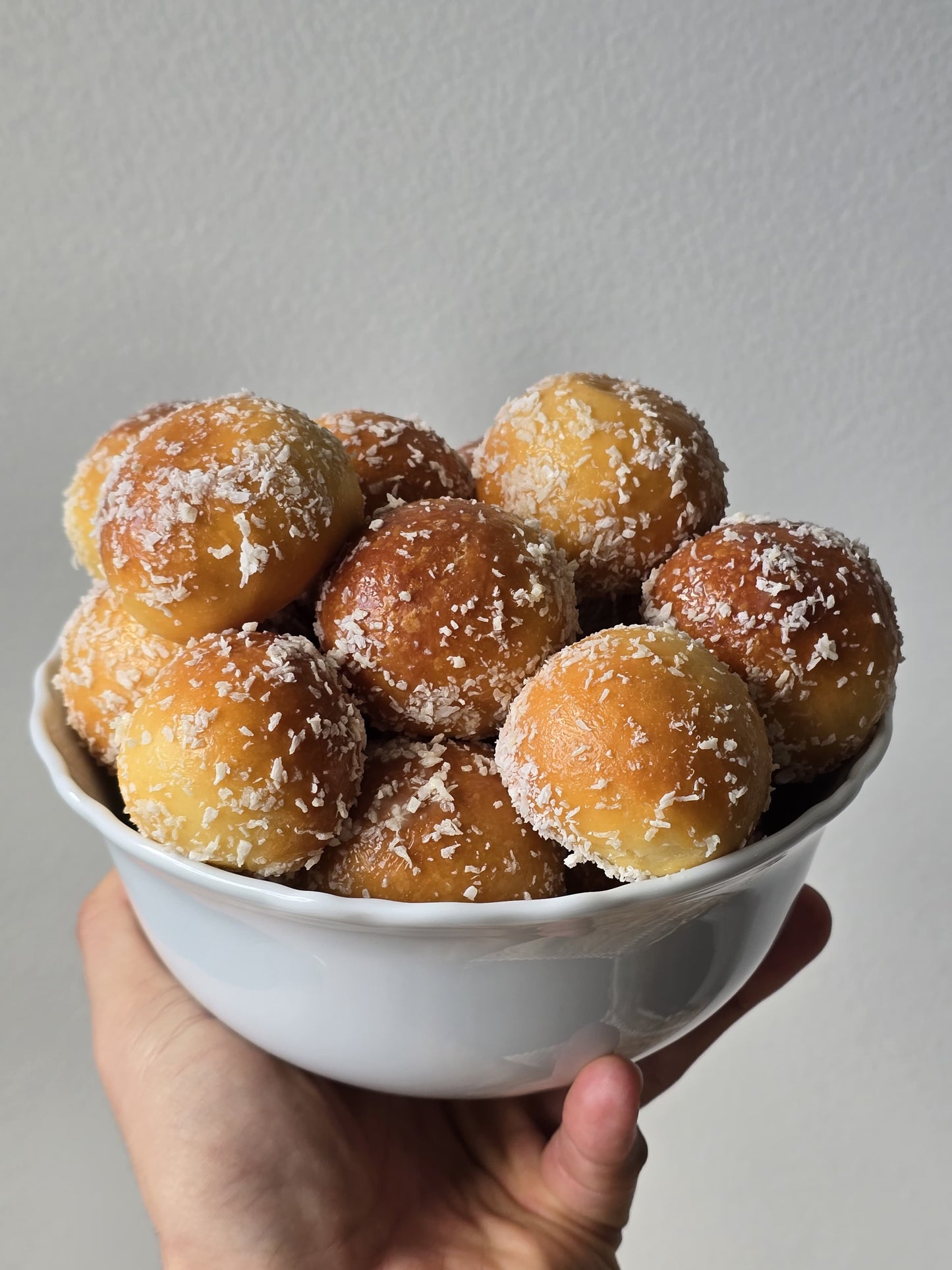 Mini Coconut-Brioche